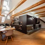 Apartman Boutique Old Town Loft With Ac By Easybnb Premium