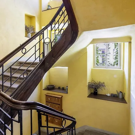 Appartement Boutique Old Town Loft With A/c *