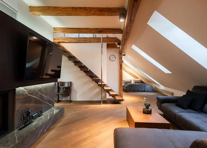 Appartamento Boutique Old Town Loft With Ac